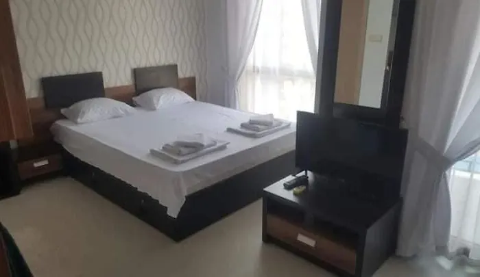 Apartament в рейнбоу 3