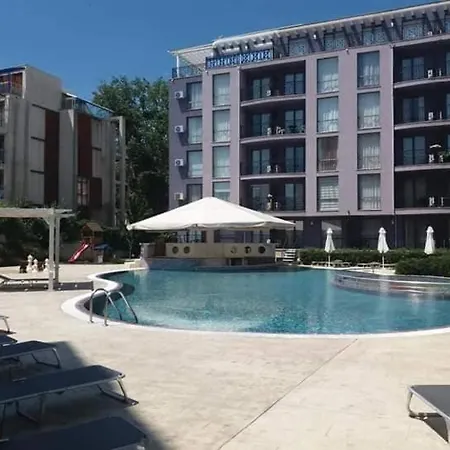 Apartment в рейнбоу 3